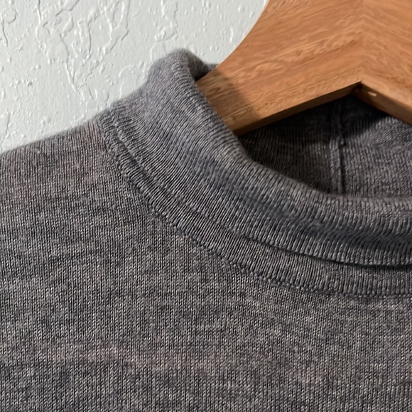Grey Zara Turtle Neck - Picture 2 of 4